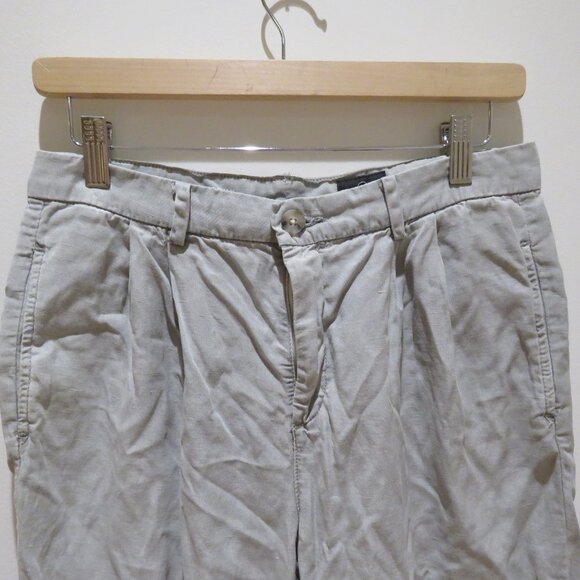 AG ADRIANO GOLDSCHMIED The Evan Relaxed Pleated Trousers Linen Blend Neutral - Picture 4 of 13